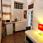 Aparthotel La Traviata - 3*